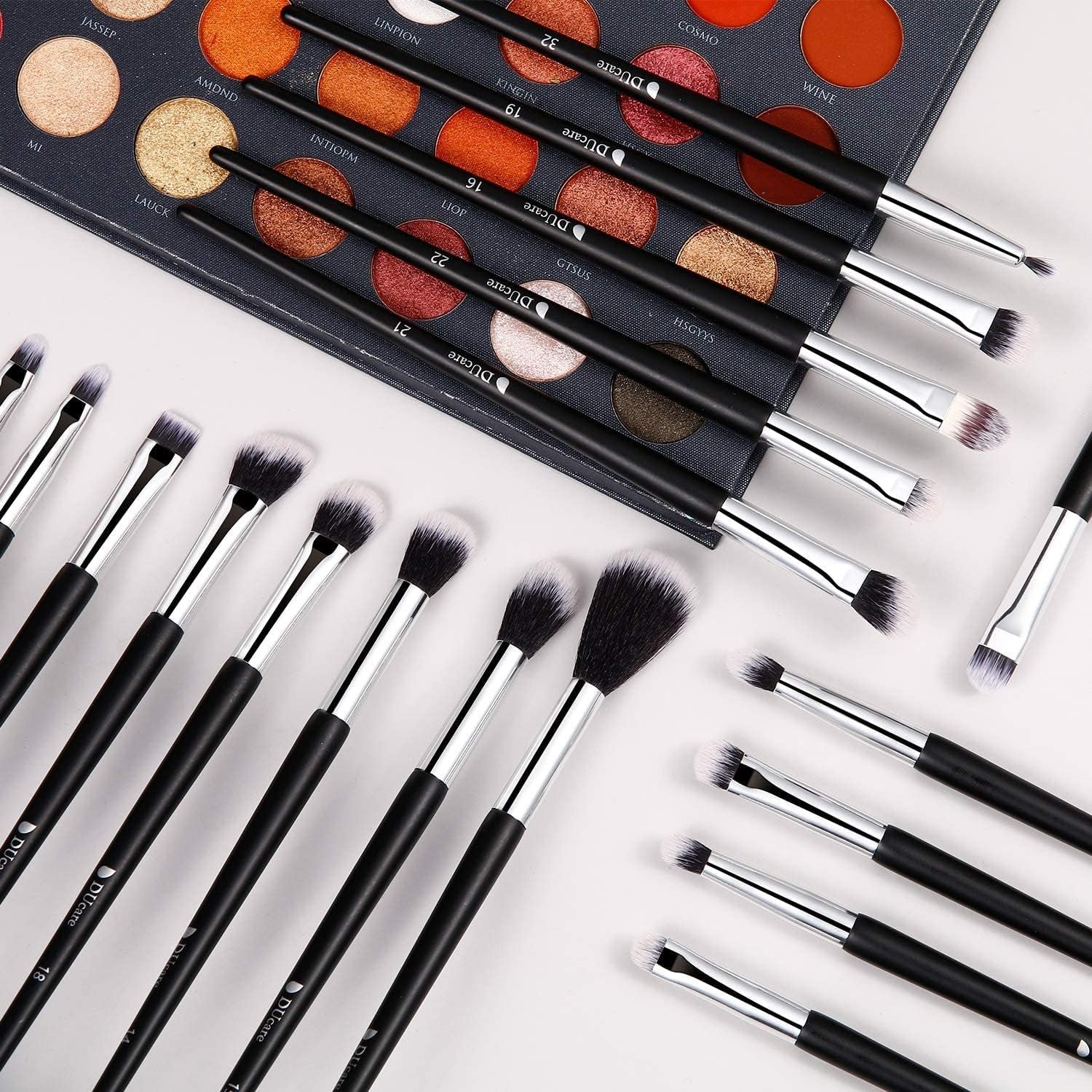 Premium 32-Piece Professional Makeup Brush Set - Synthetic Kabuki, Foundation, Blending, Face Powder, Blush, Concealer, and Eyeshadow Brushes
