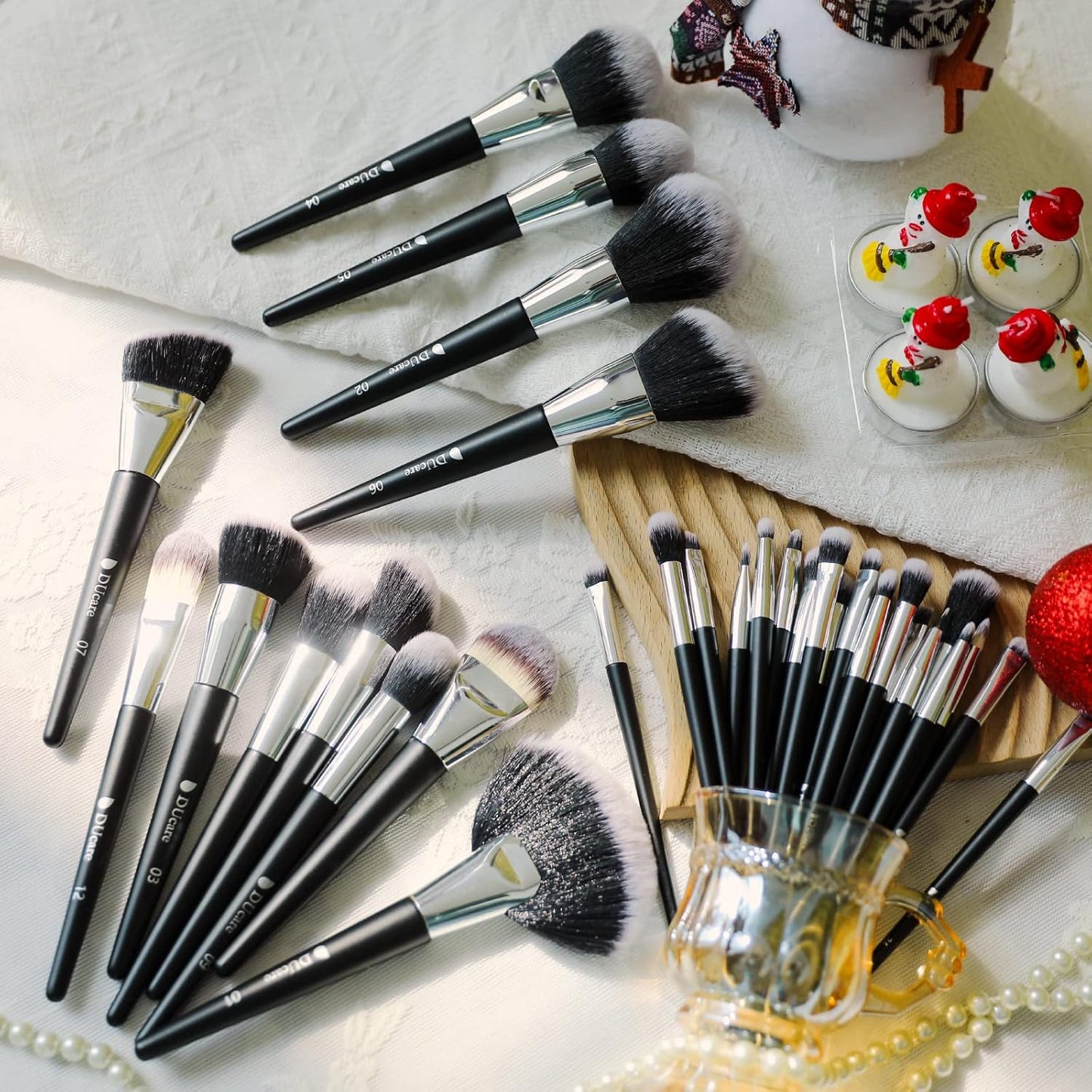 Premium 32-Piece Professional Makeup Brush Set - Synthetic Kabuki, Foundation, Blending, Face Powder, Blush, Concealer, and Eyeshadow Brushes