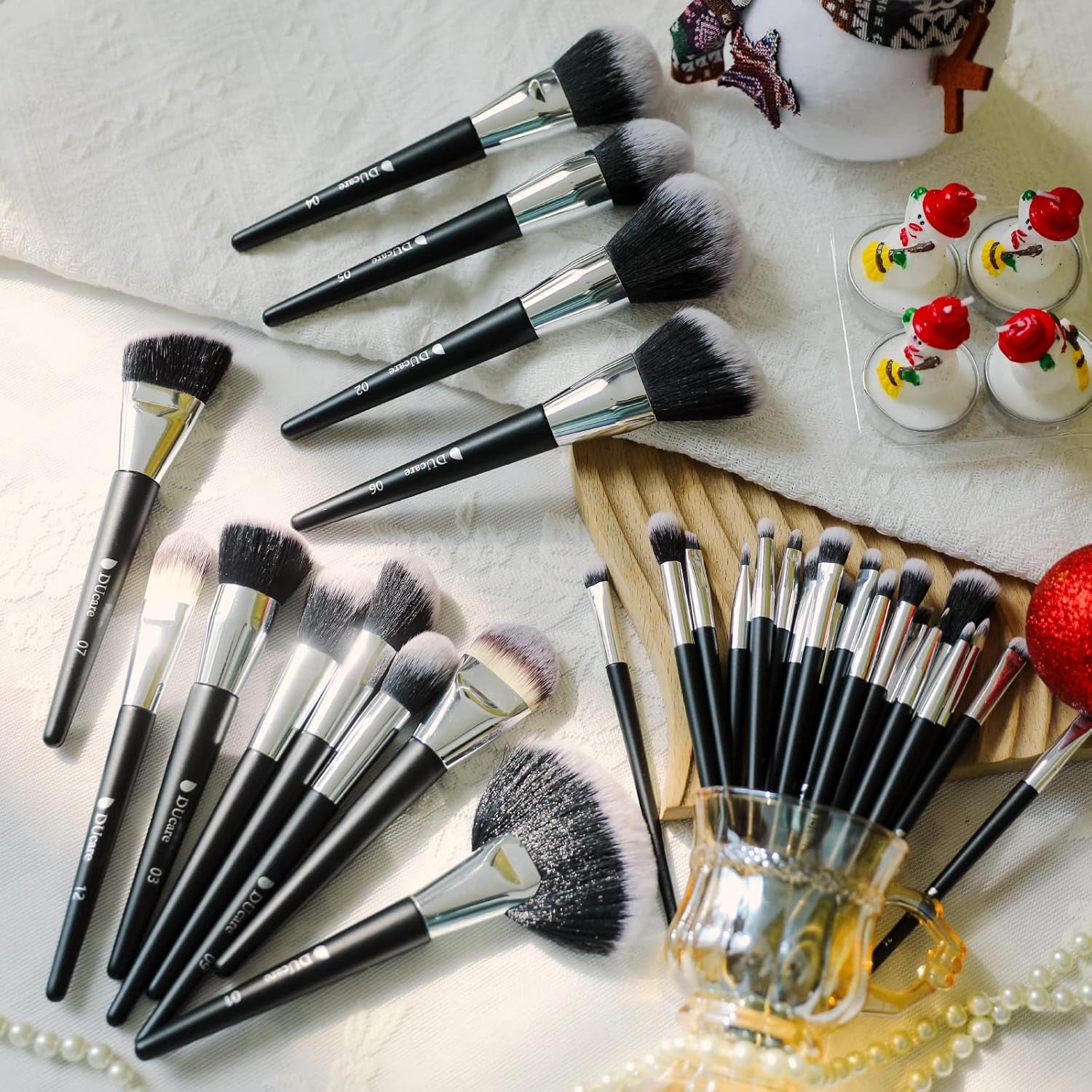 Premium 32-Piece Professional Makeup Brush Set - Synthetic Kabuki, Foundation, Blending, Face Powder, Blush, Concealer, and Eyeshadow Brushes